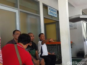 Kru Film Terseret Ombak Jelang Syuting di Pantai Watukarung