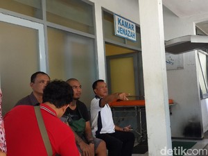Kru Film Terseret Ombak Jelang Syuting di Pantai Watukarung