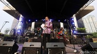Saut Situmorang membuka Konser Perangi Korupsi.