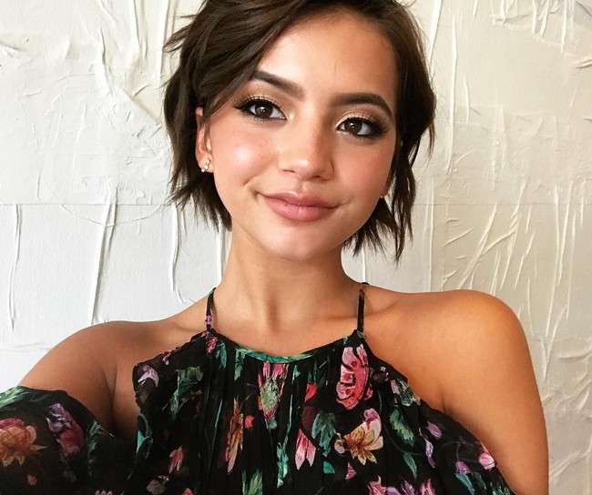 Syuting live action Dora The Explorer sendiri dilakukan di Queensland, Australia. Film tersebut rencananya akan dirilis pada Agustus 2018. Foto: Instagram Isabela Moner