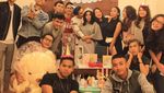 Gaya Makan Young Lex, Rapper Kontroversial yang Hobi Makan Jagung dan Pecel Ayam