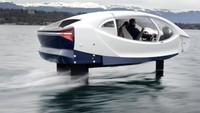 Mobil beremisi rendah ini didesain oleh perusahaan Prancis, SeaBubbles. Inhabitat/Istimewa.
