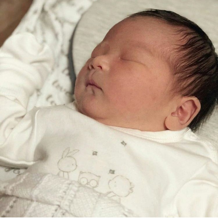 Namanya Unik, Putri Franda-Samuel Ini Cukup Dipanggil Vesya