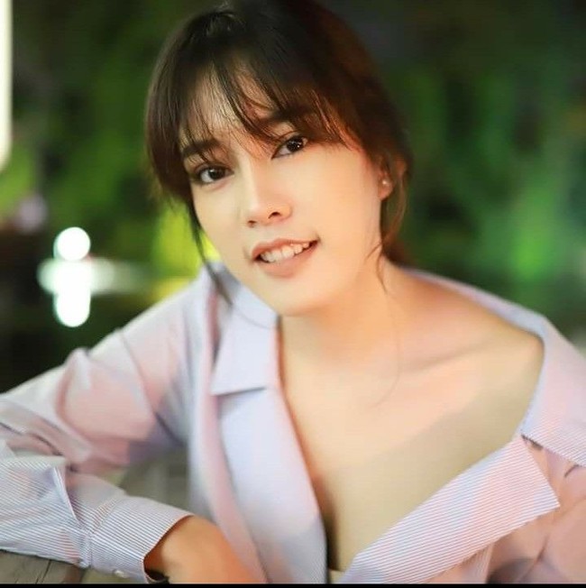 Tak hanya parasnya yang cantik, tubug Nitchamon yang indah ini pun banyak mendapat pujian oleh siapapun yang melihatnya. Foto: Facebook