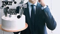 Sosok Park Bo Gum selalu menjadi pusat perhatian bagi para penggemar k-drama. Apalagi dengan penampilan barunya ini, bikin para pengemar Bo Gum tambah jatuh cinta. Foto: Istimewa