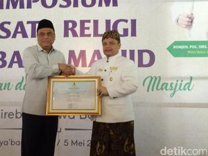 Wakapolri Diganjar Penghargaan Khalifah Pranata Tajug