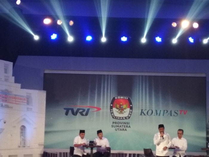 Edy Tanya Permasalahan Nias, Djarot Bahas Indeks Pembangunan Manusia