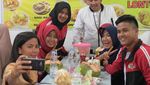 Sering Makan Bareng Atlet, Begini Gaya Sederhana Menpora Imam Nahrawi