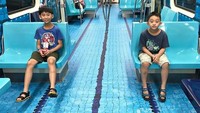 Dalam rangka menyambut gelaran Summer Universade Games ke-29, lantai kereta bawah tanah di Taipei, Taiwan ini disulap menjadi berbagai lapangan aneka olahraga. Inhabitat/Istimewa.
