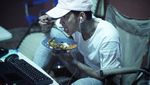 Gaya Makan Young Lex, Rapper Kontroversial yang Hobi Makan Jagung dan Pecel Ayam