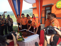 Kepala Badan Pencarian dan Pertolongan Nasional, Marsekal Madya TNI M. Syaugi, S. Sos, M.M meresmikan pengaplikasian MEOLUT di Badan Diklat Basarnas Desa Cariu, Jonggol Kabupaten Bogor, Jumat (4/5/2018) / dok. Basarnas