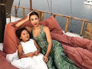 Cara Cerdas Jennifer Bachdim Bagi Waktu untuk Keluarga dan Kerja