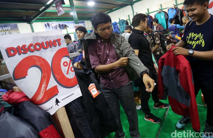 Indofest Kembali Digelar

Pengunjung memadati area Indofest yang berlangsung di JCC, Jakarta, Kamis (3/5/2018). Tahun ini Indonesia Outdoor Festival ( Indofest) yang merupakan pameran kegiatan luar ruang terbesar di Indonesia ini berlangsung pada 3-6 Mei 2018. Grandyos Zafna/detikcom