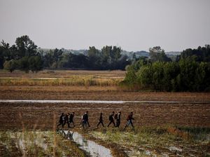 Kisah di Balik Foto Makan Pisang Bikin Turki Usir Imigran Suriah