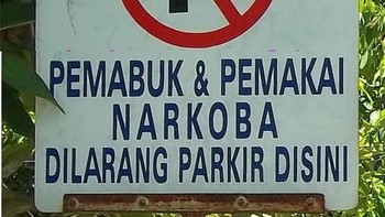 Tadi di luar negeri, sekrang di Indonesia ada juga yang lucu-lucu. Seperti ini dilarang untuk pemabuk dan pengguna narkoba. (Foto: Internet)