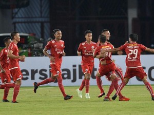 Persija Tak Masalahkan Tanding Lebih Malam