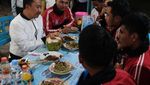 Sering Makan Bareng Atlet, Begini Gaya Sederhana Menpora Imam Nahrawi
