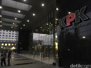 KPK Panggil Bupati Temanggung Terpilih Terkait Suap PLTU Riau-1