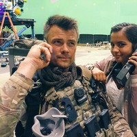 Dia gadis yang kuat, suka berpetualang, dan penyayang. Aku tidak sabar untuk memakai tas punggung dan mulai petualangan barunya, tuturnya. Foto: Instagram Isabela Moner