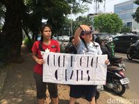 Bule tawarkan cuci motor gratis