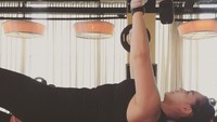 Sementara latihan beban bermanfaat untuk menjaga kekuatan otot. (Foto: Instagram/gjcsetiawan)