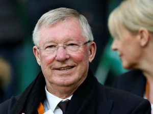 Saat Sir Alex Terganjal Ayam di Who Wants To Be A Millionaire