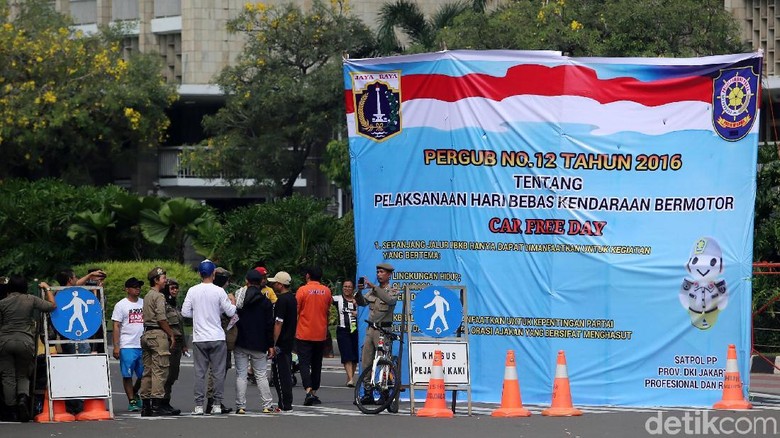 Tjahjo: Warga Olahraga di CFD, Jangan Diributkan dengan Politik Tjahjo: Warga Olahraga di CFD, Jangan Diributkan dengan Politik