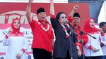 Megawati Hadiri Kampanye Akbar Tb Hasanuddin-Anton Charliyan