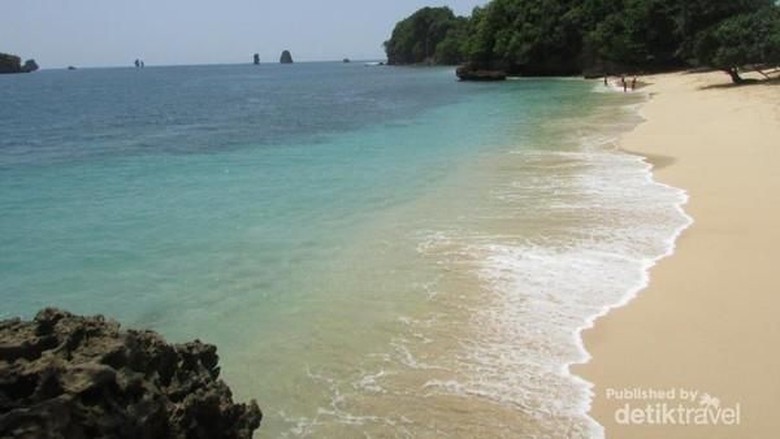 14 Pantai Tersembunyi Di Malang Yang Benar Benar Unik Dan Indah