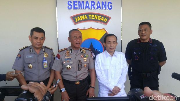  Ketua DPC Gerindra Kota Semarang, Sigit Ibnugroho pun menyampaikan permintaan maaf di Mapolrestabes Semarang