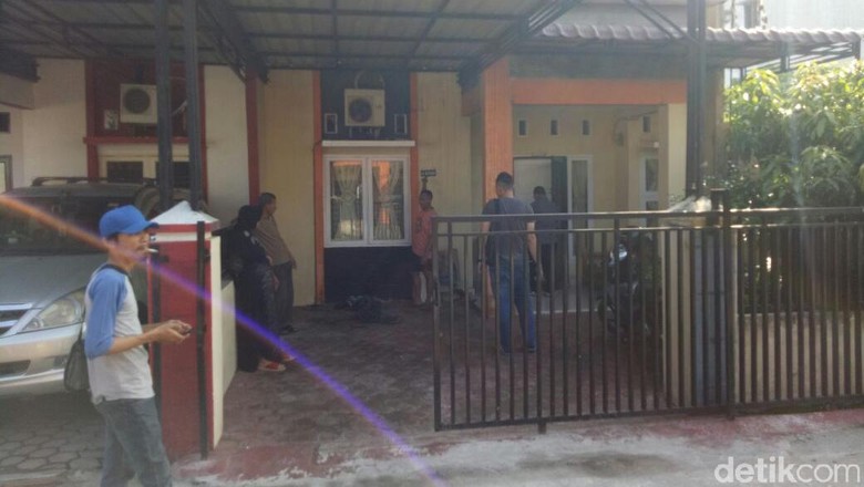 Perampok Spesialis Bobol Rumah di Medan Ditembak Polisi Perampok Spesialis Bobol Rumah di Medan Ditembak Polisi