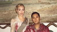 Panji Trihatmodjo akan menikah dengan Varsha Strauss pada 4 Agustus nanti. Keduanya sudah lama menjalin hubungan dan bertunangan sejak 2016. Foto: Instagram Varsha Strauss