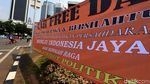 Spanduk Larangan Atribut Politik Terpampang di CFD