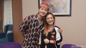 Bahagianya Lee Jeong Hoon dan Moa Aeim Sambut Putri Mungilnya