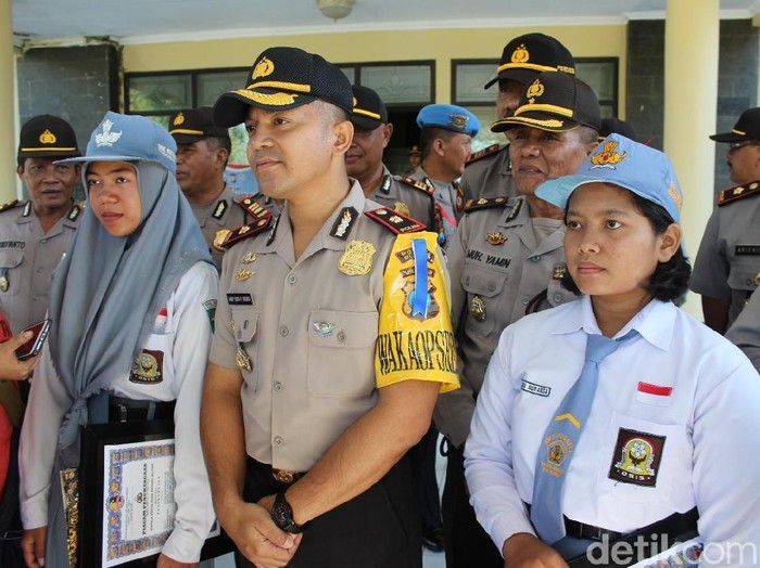 Pelajar Berani Kejar dan Tendang Penjambret Diganjar Penghargaan