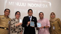 Kepala Dinas Penanaman Modal dan Pelayanan Terpadu Satu Pintu (DPMPTSP) Edy Junaedi menyampaikan, selain untuk perizinan, aplikasi ini bisa digunakan untuk mengurus surat izin usaha perdagangan (SIUP) dan tanda daftar perusahaan (TDP). Foto: dok. Pemprov DKI