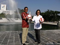 Sri Mulyani, Dipuji Sandiaga Dikritik Keras Fadli Zon