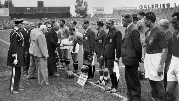 Timnas Italia bertemu timnas Hungaria di final Piala Dunia 1938,