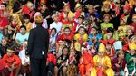 Berbusana Tradisional, Ratusan Anak Ramaikan Kedatangan PM China