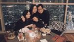 Begini Pose Manis Gita Gutawa Saat Ngopi dan Nikmati Gelato