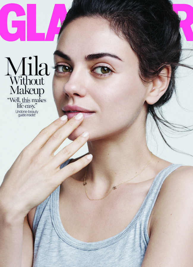 Mila Kunis sering tertangkap paparazzi tanpa makeup. Tampilannya di sampul majalah Glamour pada Agustus 2016 ini pun mungkin tak terlalu mengejutkan juga karena ia masih terlihat cantik. Foto: Pinterest