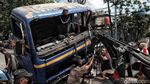 Truk Nyemplung Selokan di Cilincing