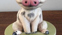 Selain Moana, babi lucu di film Moana juga bisa dibuat 3 dimensi. Pua jadi terlihat sangat nyata, ya. Foto: Instagram @zoesfancycakes