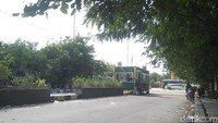 Ribut-ribut itu, kata Eko, dipicu persoalan lahan parkir. Persoalan itu juga terjadi di tempat parkir.