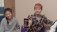 Lee Jeon Hoon dan Moa saat konfernsi pers tentang kelahiran anak pertamanya, di Rumah Sakit Brawijaya, Kemang, Jakarta Selatan, Senin (7/5). Pool/Noel/detikFoto.