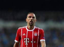 Dengan usia yang sudah 35 tahun, Franck Ribery sangat mungkin sudah berada di ujung kariernya. Sampai momen itu, jersey nomor 7 Bayern Munich masih akan terus ia pakai (sejak 2007). (Foto: Catherine Ivill/Getty Images)