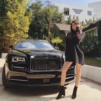 Setelah mendengarkan argumen Nicolette dan ibunya, Dr. Phil mengungkapkan bahwa memberikan tunjangan anak yang sangat banyak sejak kecil hanya akan memperburuk keadaan. Ia juga meminta Nina untuk lebih banyak menghabiskan waktu bersama buah hatinya untuk mengurangi risiko mengorbankan nilai-nilai putrinya dengan memberikan apapun yang diinginkannya. Sementara itu, untuk Nicolette, Dr Phil mengatakan bahwa ia harus mendapatkan pekerjaan di dunia nyata agar merasakan bagaimana sulitnya mencari uang. Foto: Instagram