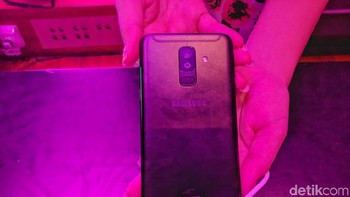 Ukurannya masing-masing 16 MP (f/1.7) dan 5 MP (f/1.9). Foto: detikINET/Adi Fida Rahman
