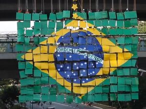 Welcome to The Club, Brasil Resmi Resesi!