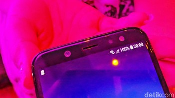 Ponsel ini punya kamera selfie 16 MP dengan aperture f/1.9. Foto: detikINET/Adi Fida Rahman